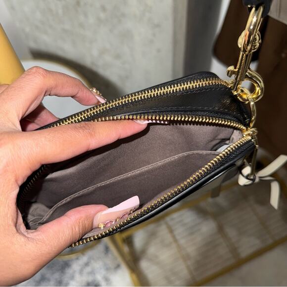 New Marc Jacobs Off-White “The Snapshot” Shoulder Bag - Picture 11 of 16